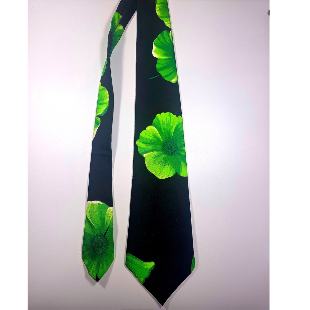 Cabaret Prints by Wembley Black Green Floral Silk Necktie‎